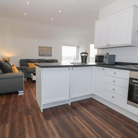 8 Marina View Villa Pwllheli Exteriör bild