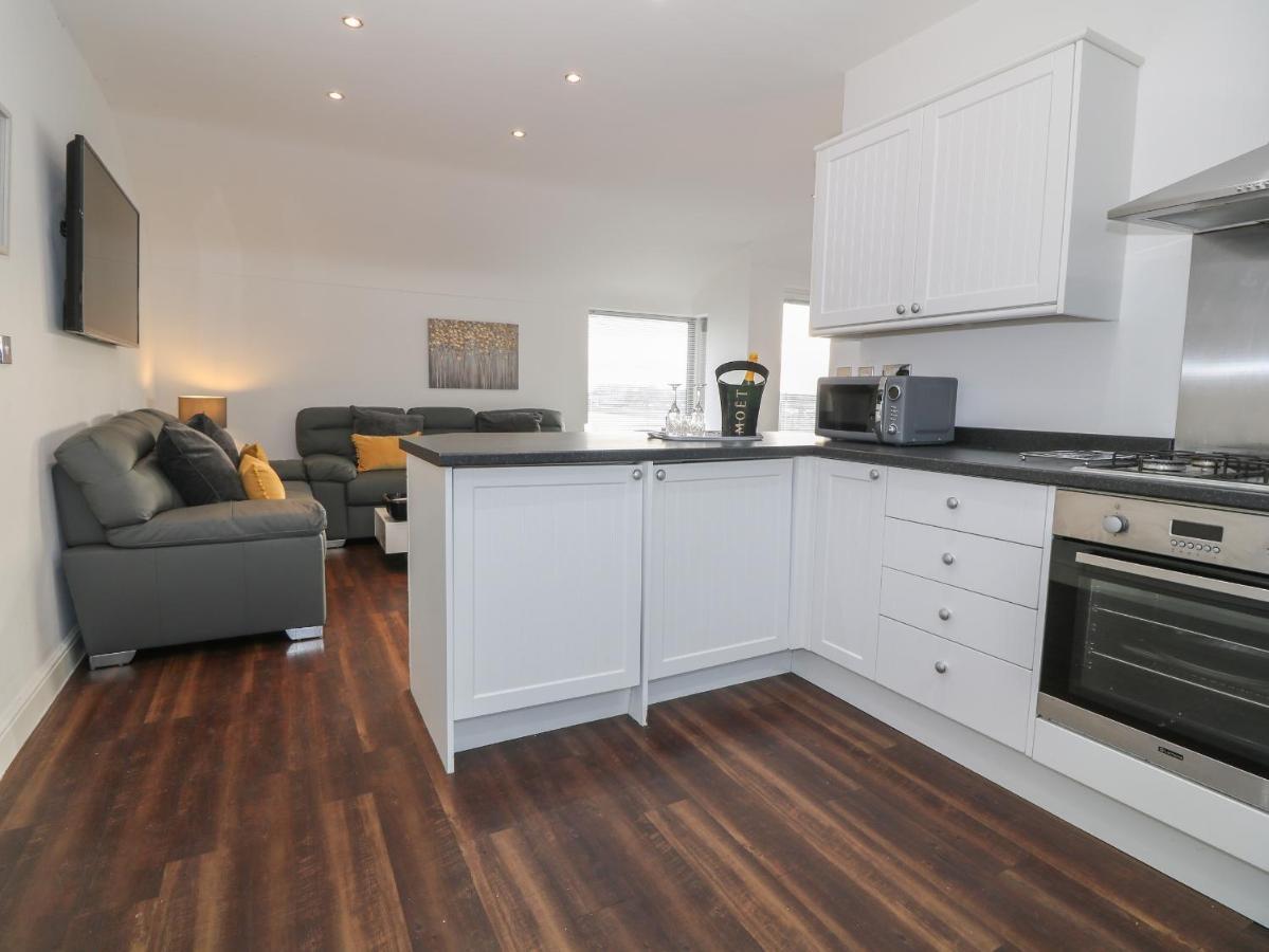 8 Marina View Villa Pwllheli Exteriör bild